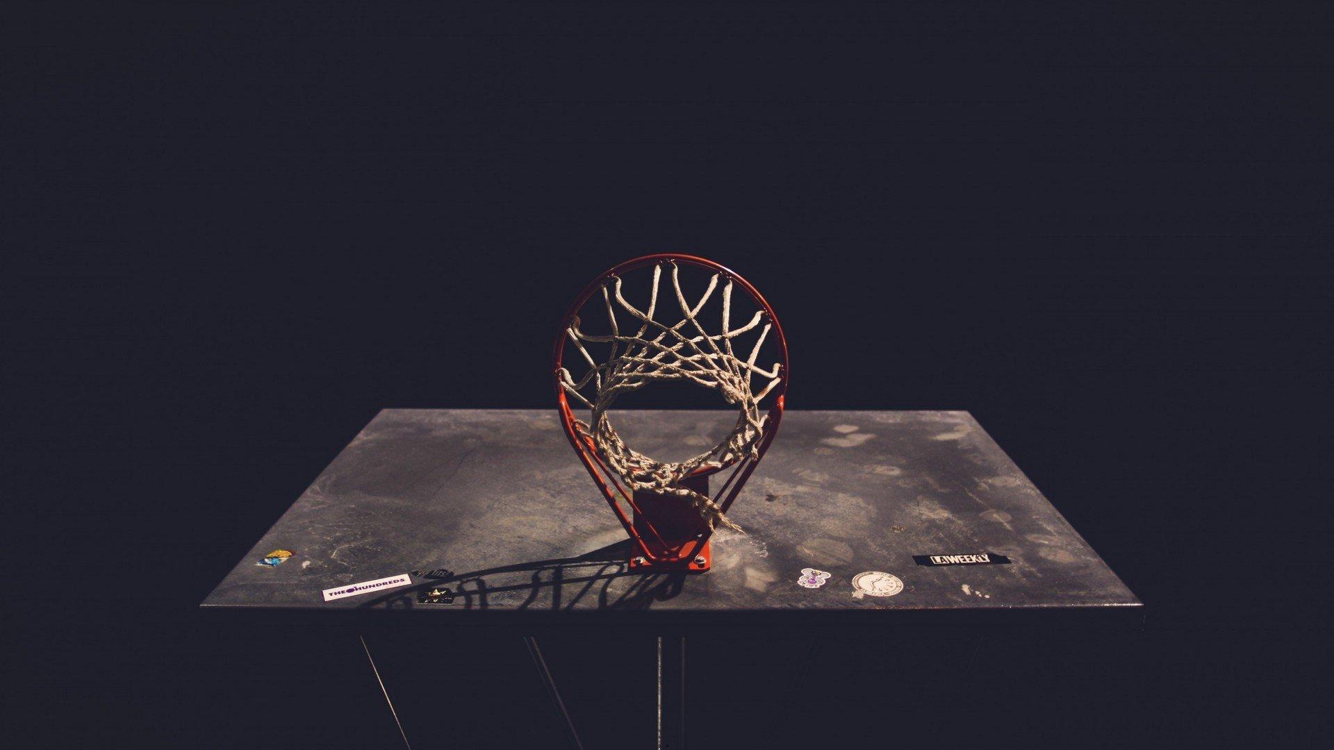 圣诞大战观赛盛宴背后,球员直言午间作战如生理极限挑战