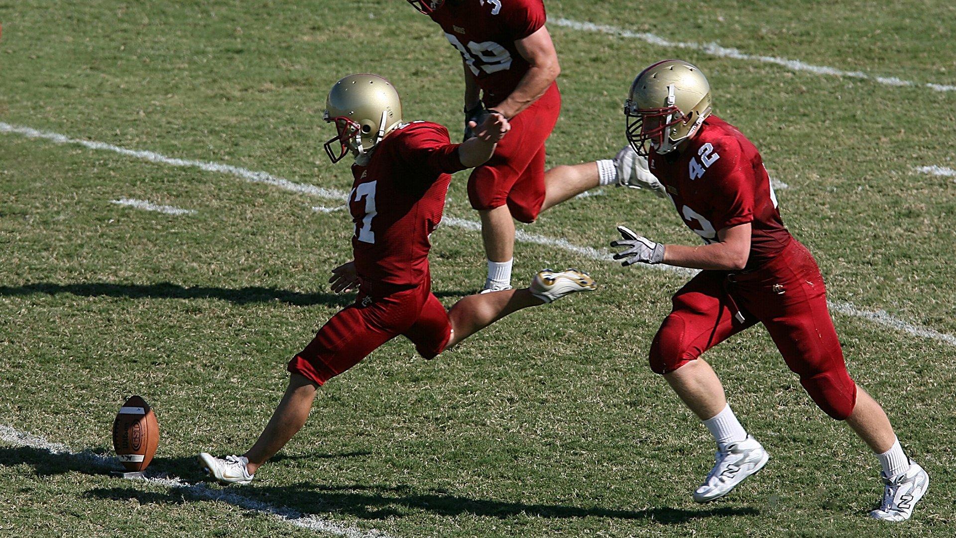 篮球新星在澳洲绽放光芒,他能否走出家族阴影?